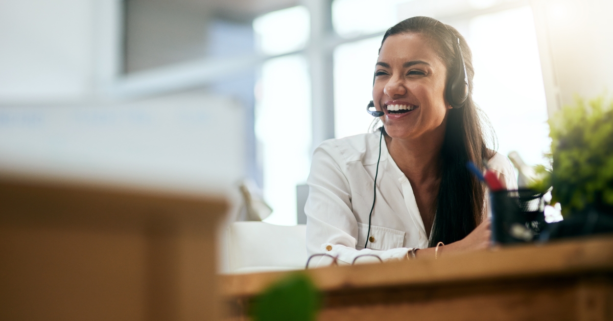 woman in call center consulting