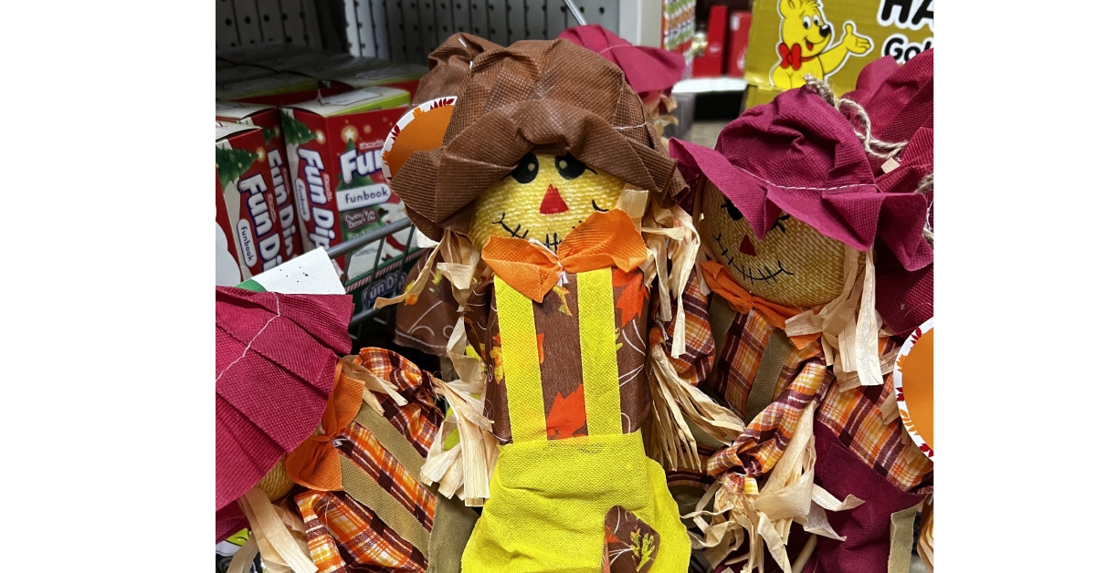 decorative scarecrows