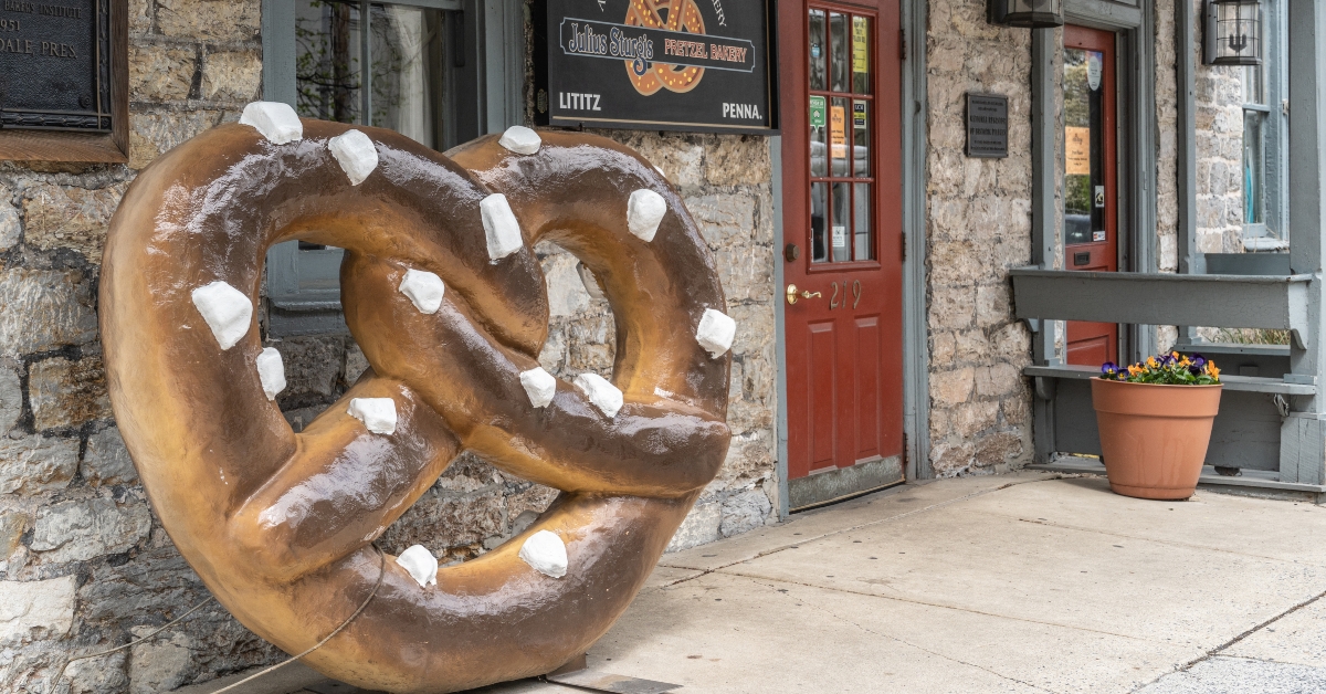  large pretzel sign 