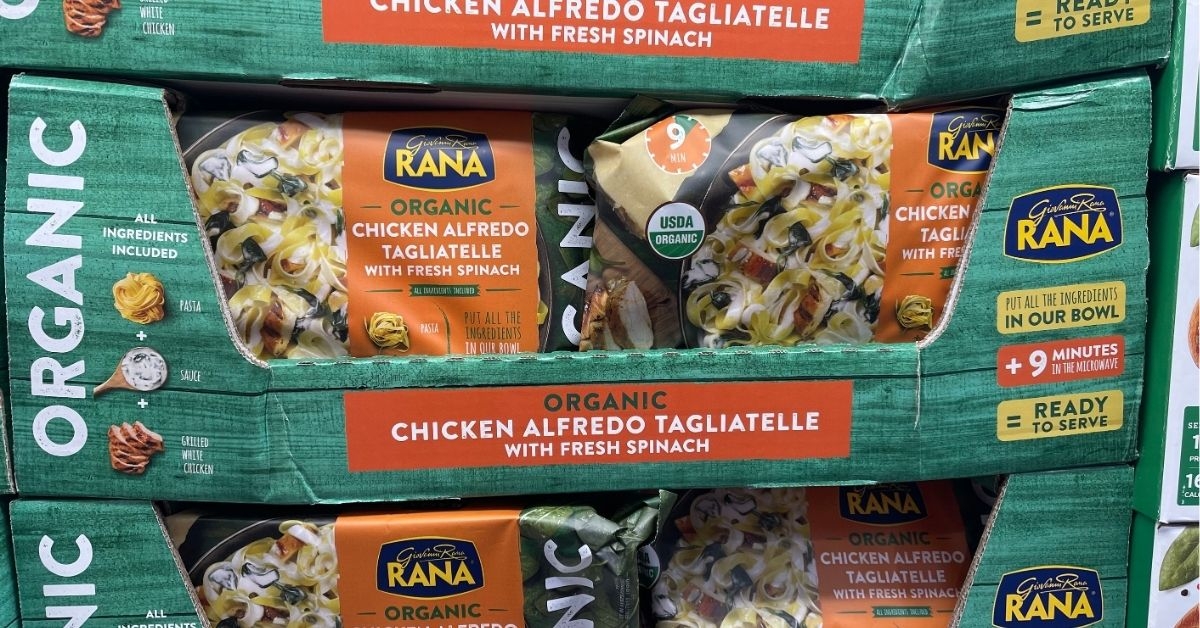Organic chicken alfredo tagliatelle