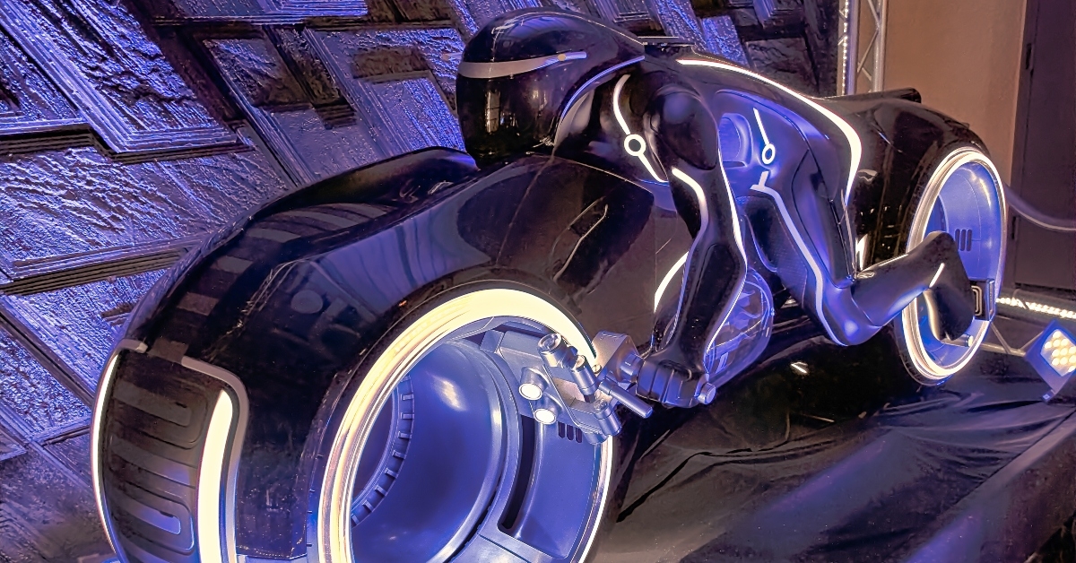 tron motorbike light runner