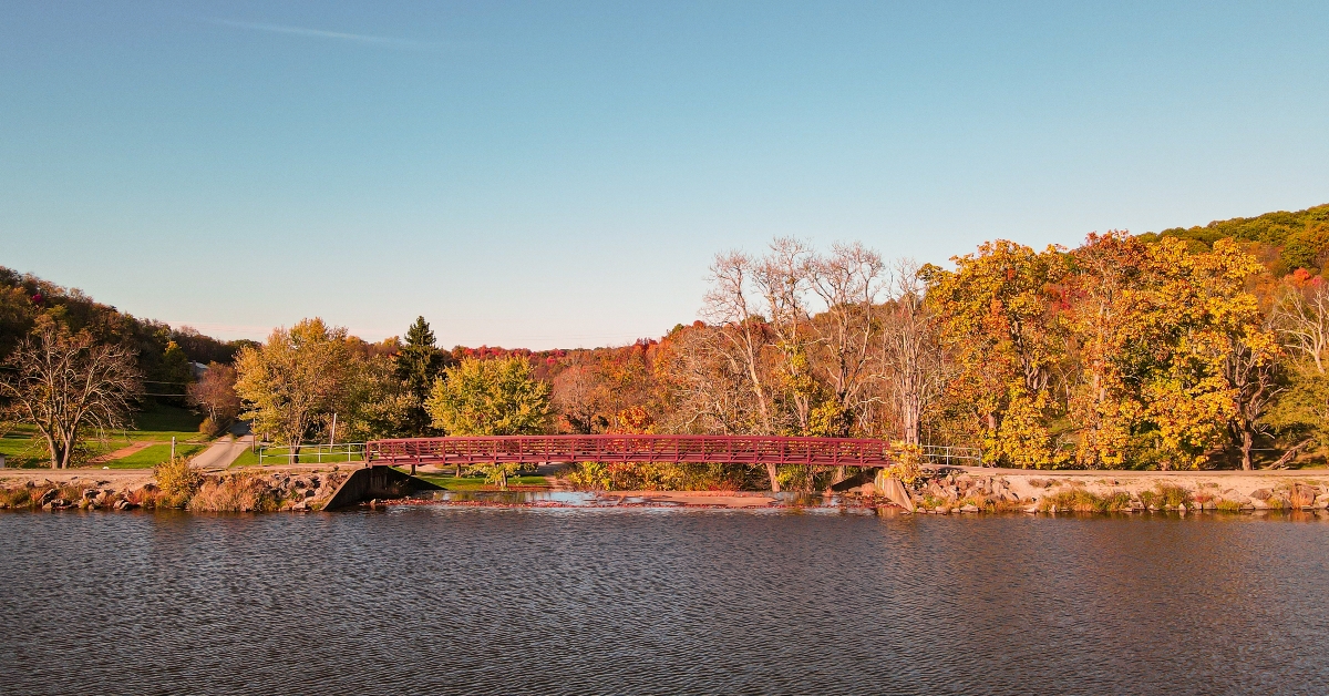 twin lakes latrobe pa bridge