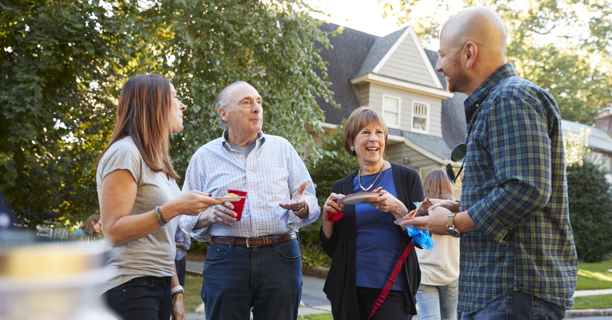 senior neighbours talking