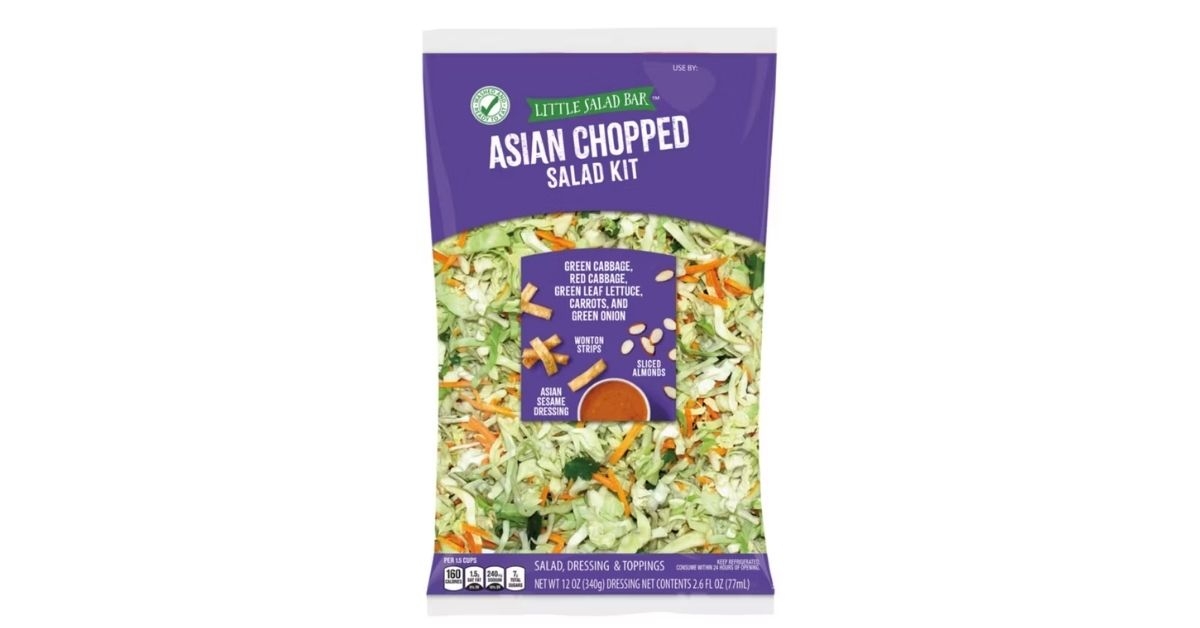 Pack of chopped salad kit