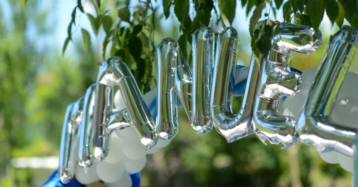 blue helium balloons