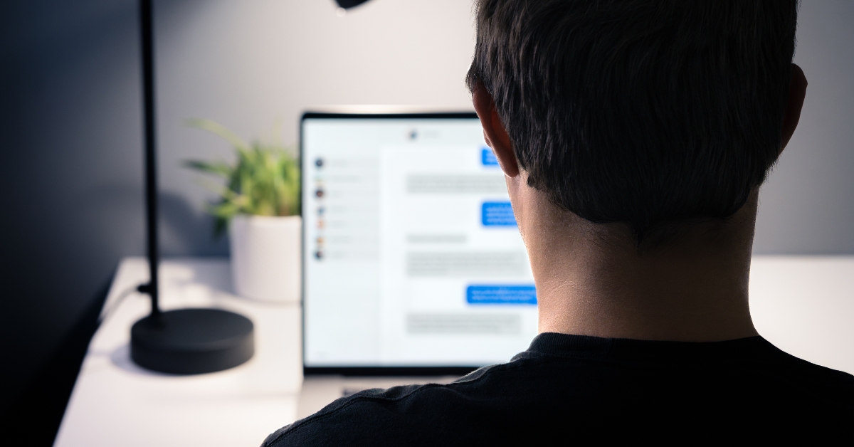 Online chat catfish with fake identity