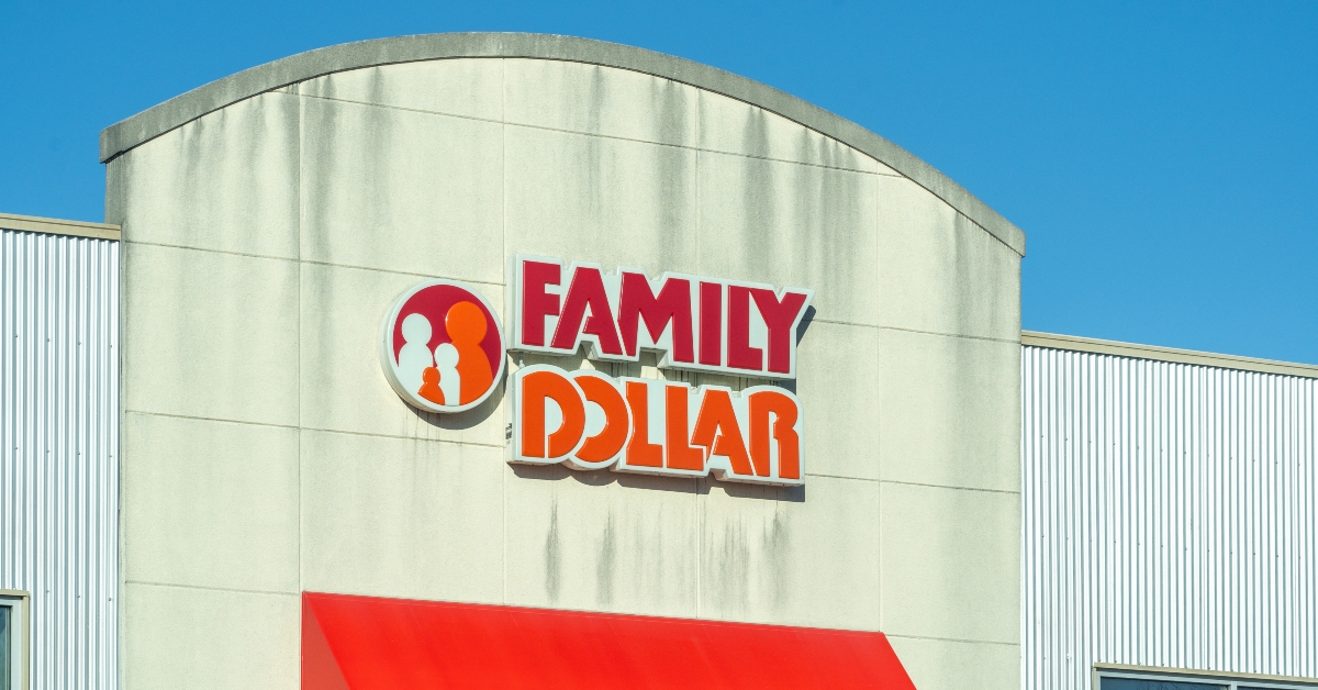 family dollar store sign