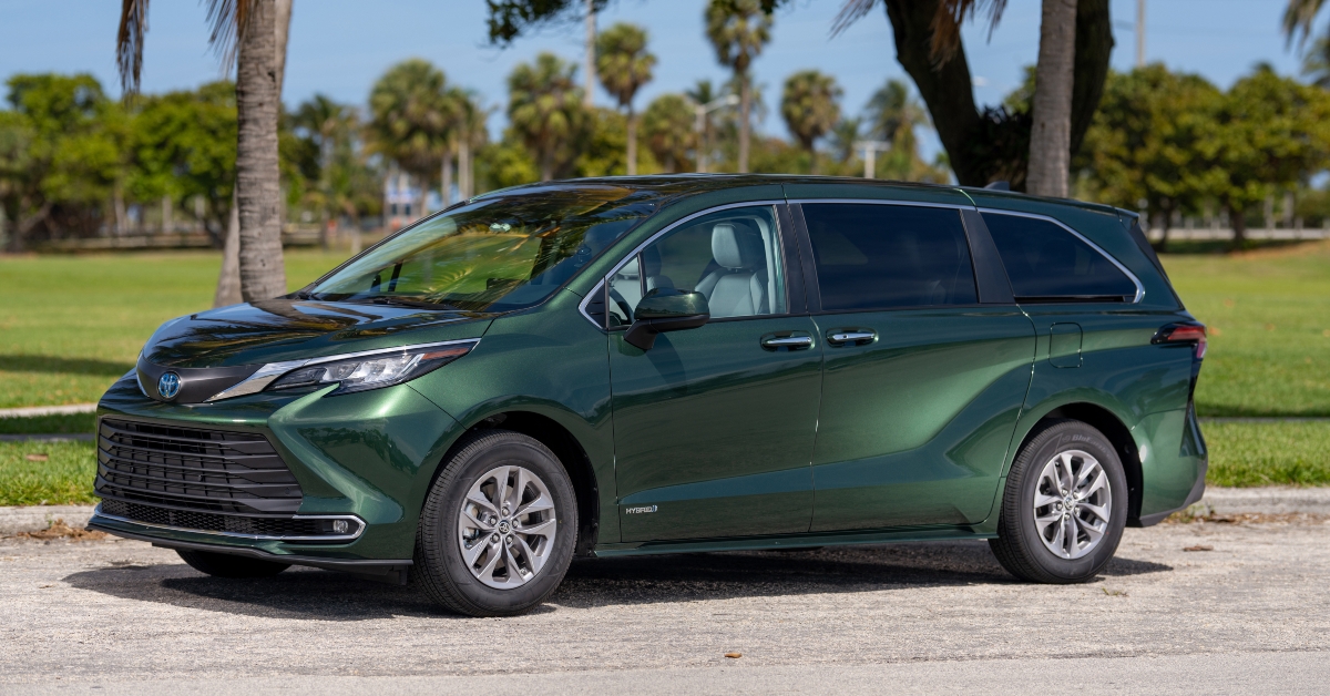 2021 toyota sienna hybrid