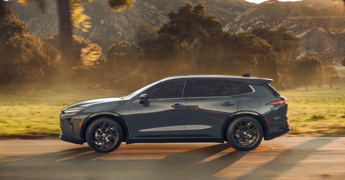 toyota crown signia