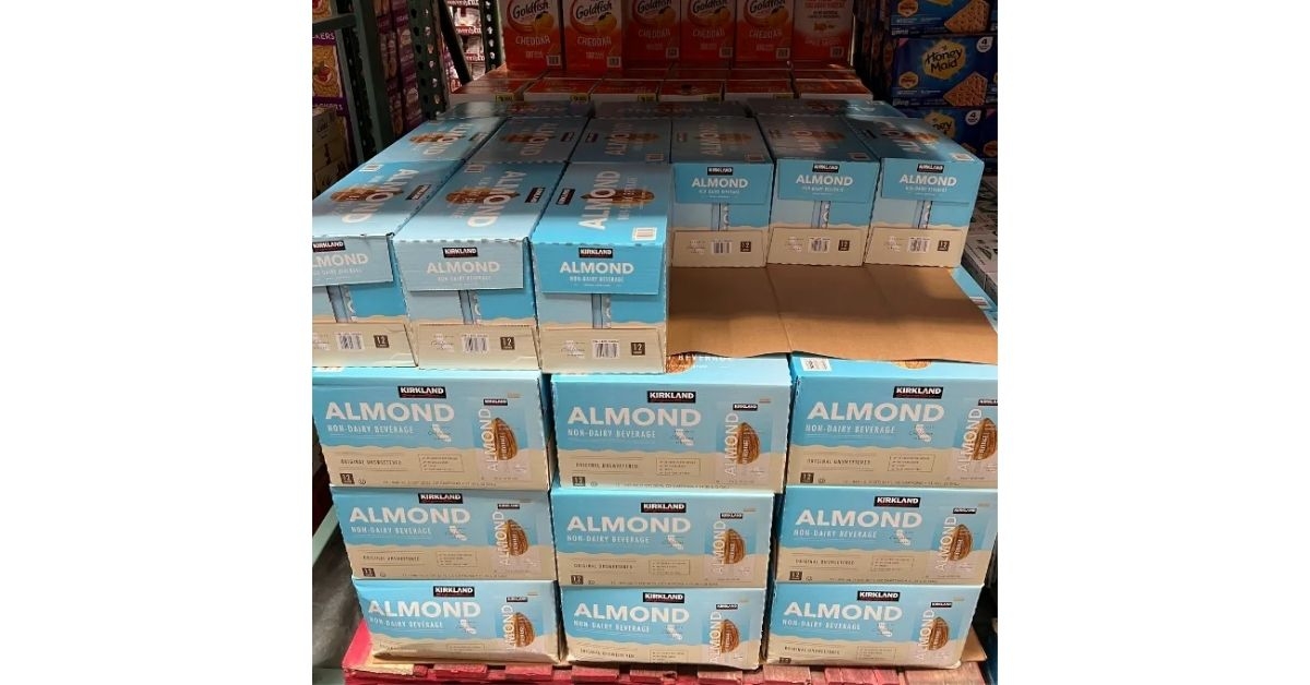 Kirkland Signature Organic Unsweetened Almond Beverage