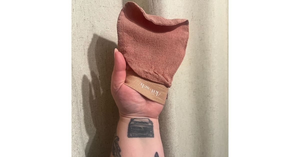 kitsch exfoliating glove