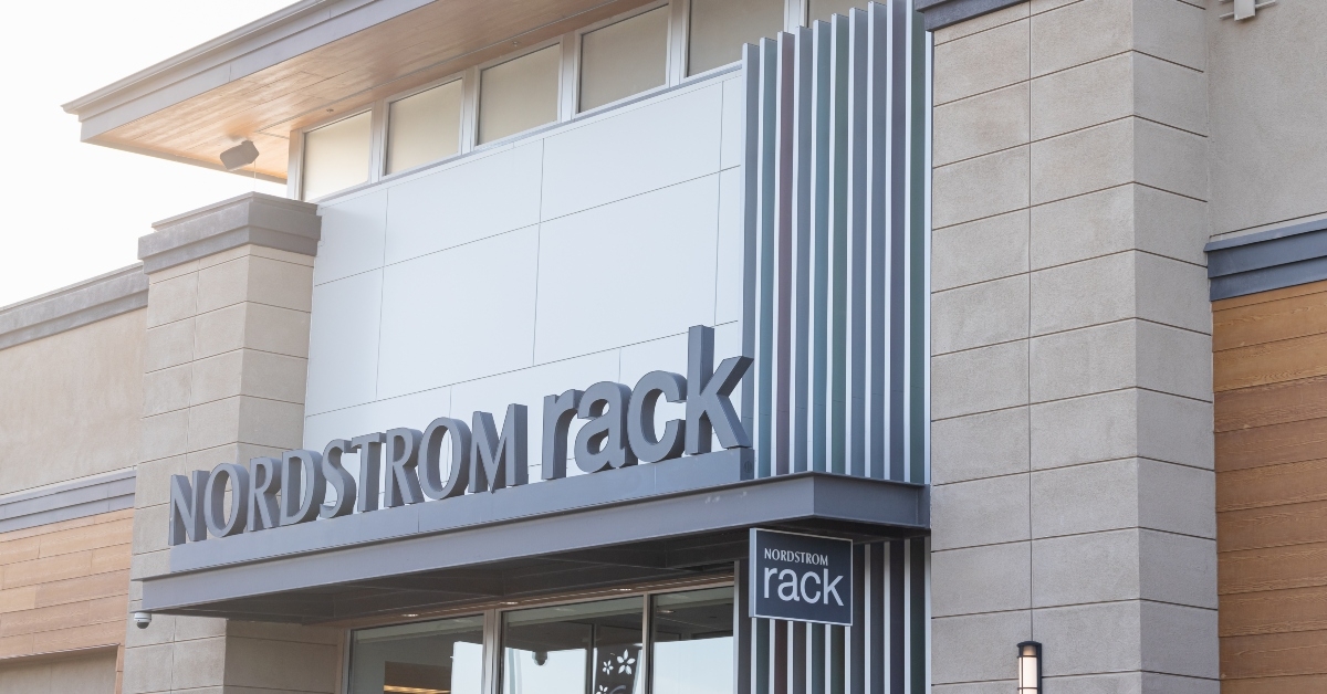 entrance sign at nordstrom rack store