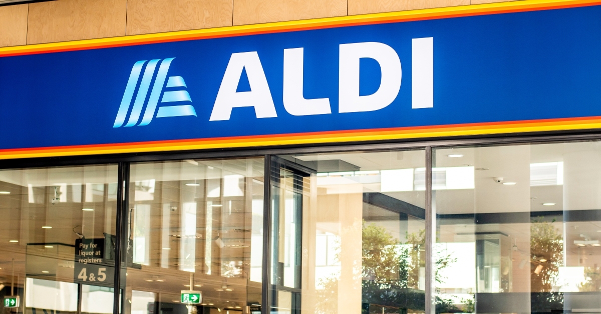 exterior view of aldi cupermarket with logo