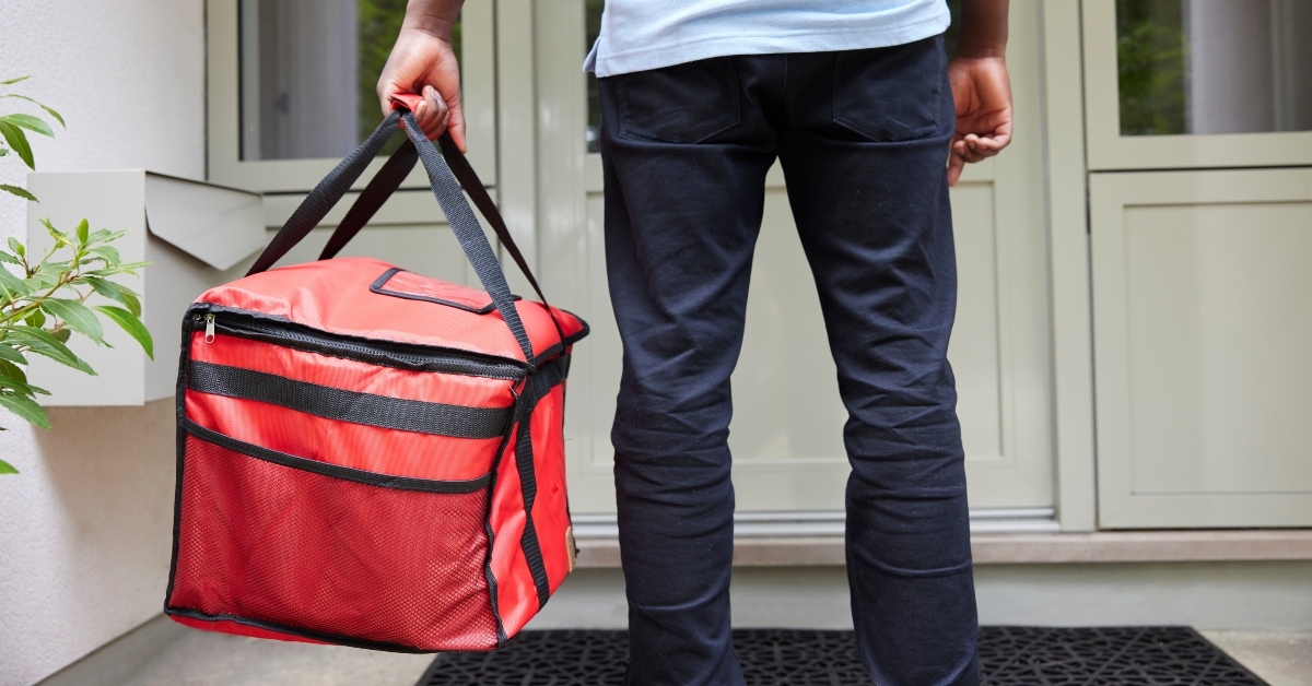 delivering online takeaway food