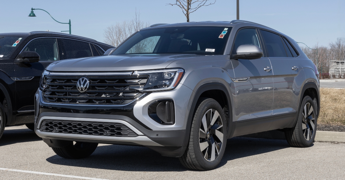 Volkswagen Atlas Cross Sport SE display