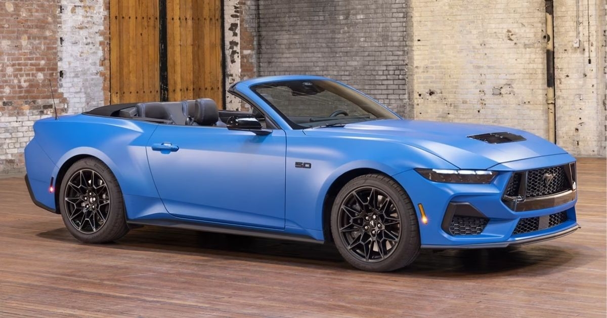 2025 ford mustang