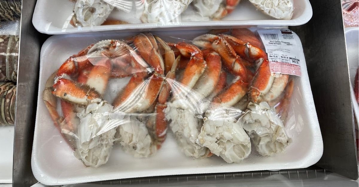 wild cooked dungeness crab sections