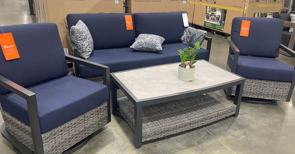 outdoor seating set