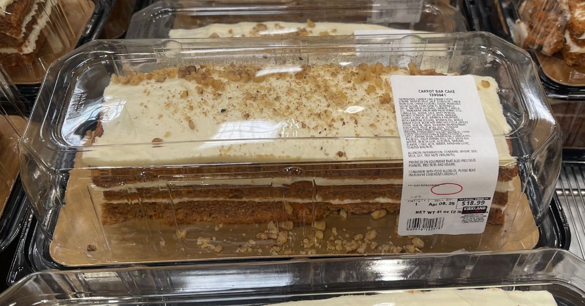 a carrot bar cake
