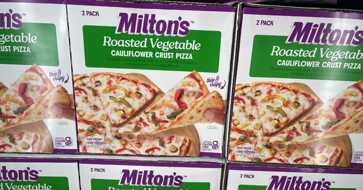 roasted vegetable cauliflower pizza