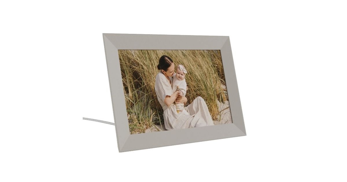 digital picture frame