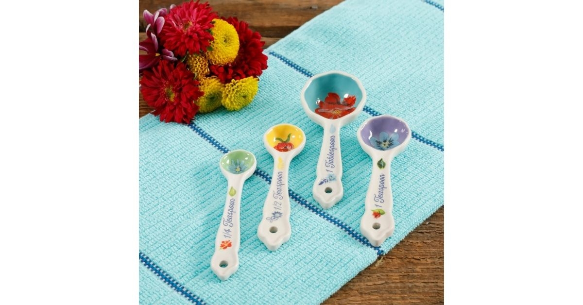 the pioneer woman spring bouquet measuring spoons