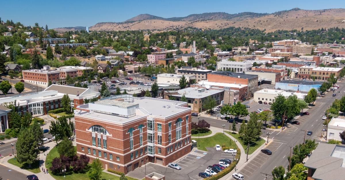 view of Klamath Falls city center