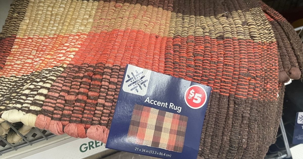 accent rug on display