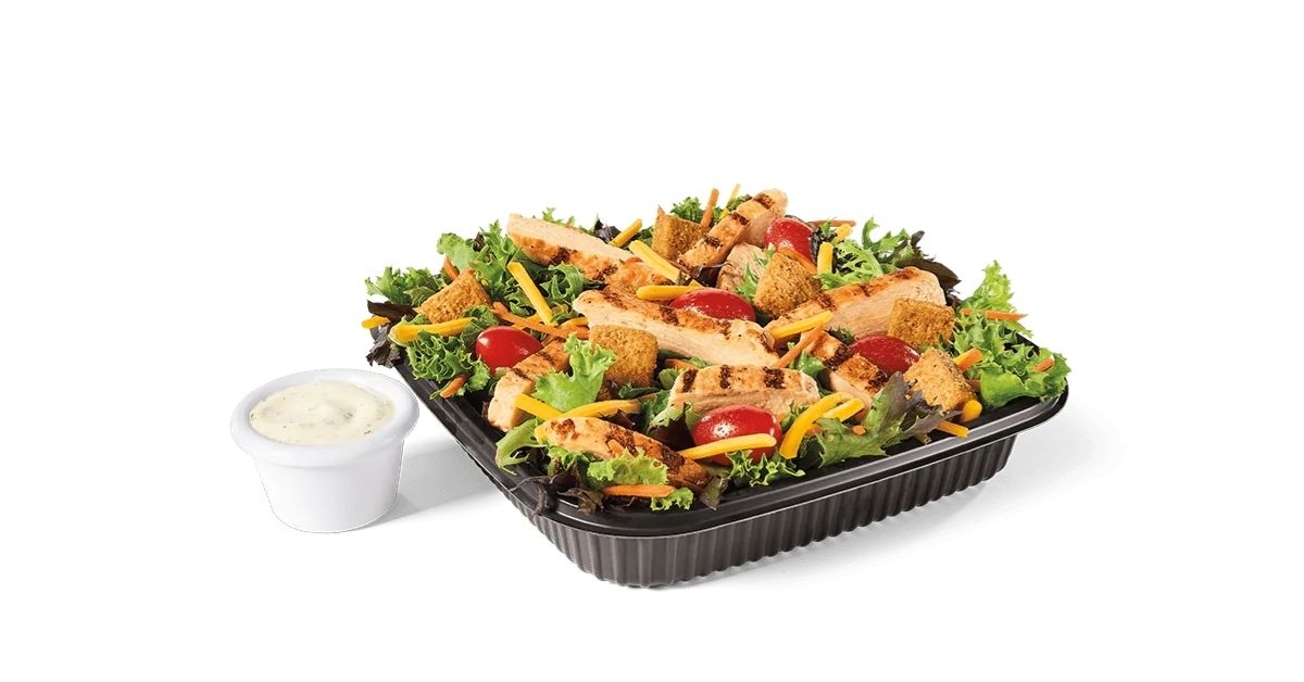 green salad with grilled chicken