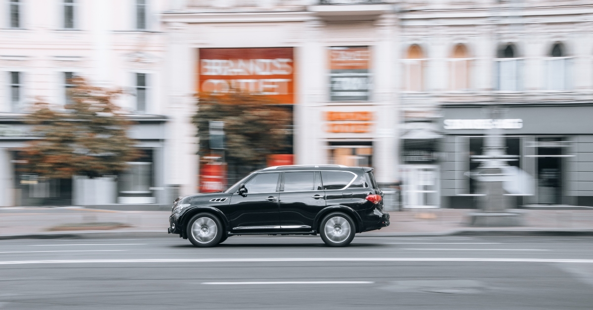 black infiniti qx80 car