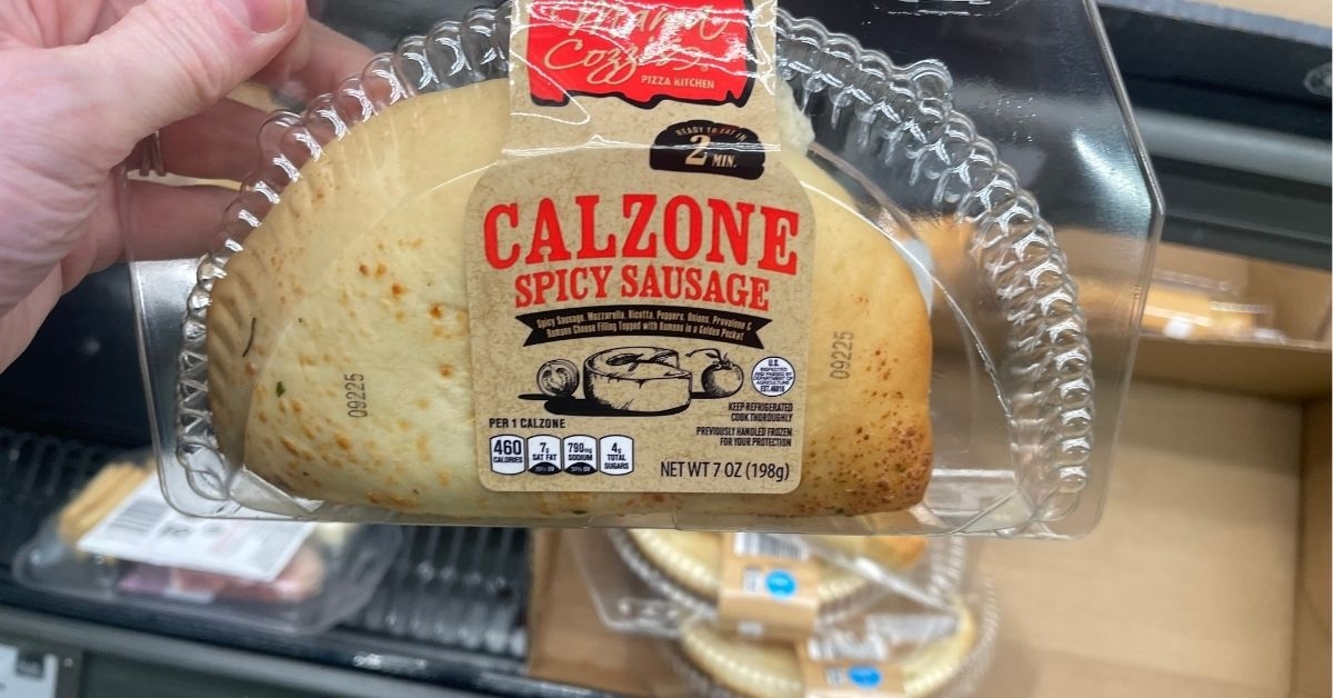 mama cozzis spicy sausage calzone