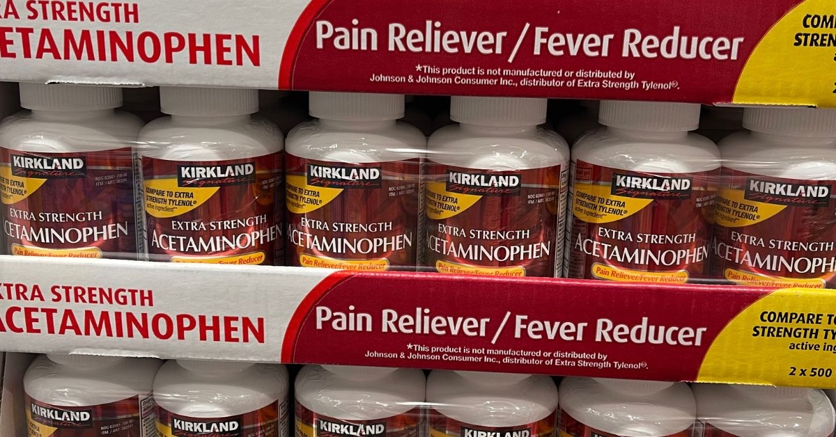 a stack of acetaminophen