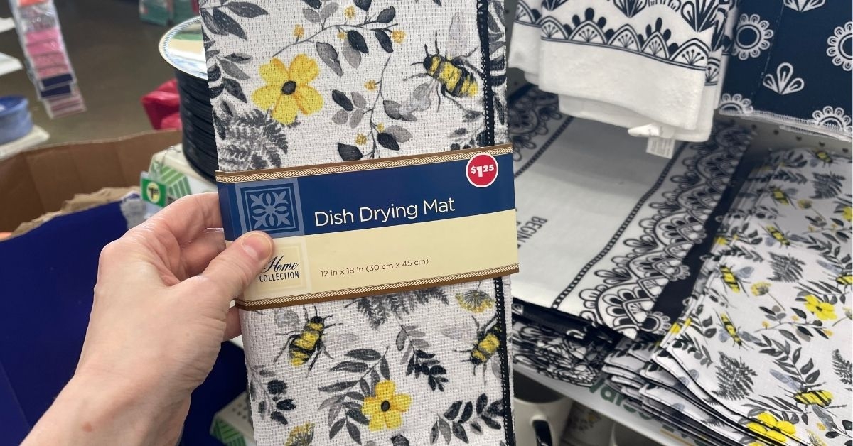 a dish drying mat