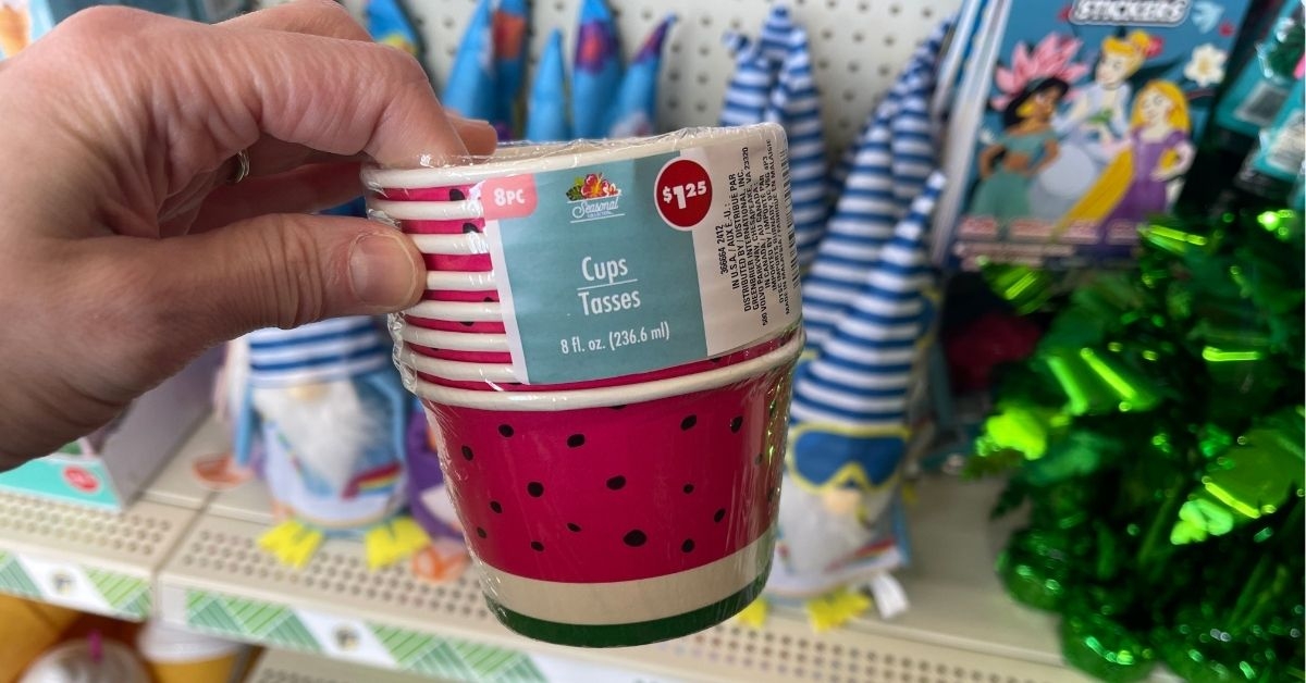 seasonal collection paper treat cups