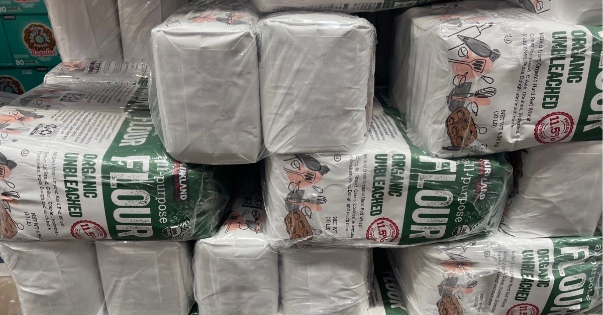 pack of organic flour