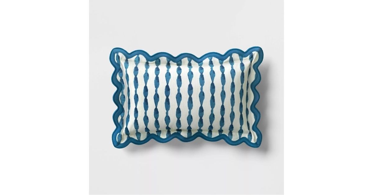 threshold lumbar pillow