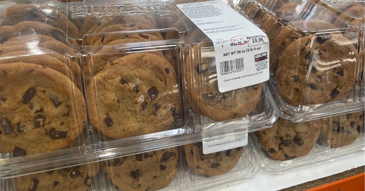chocolate chip cookies