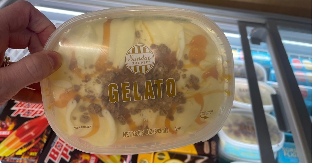 peache cobbler gelato