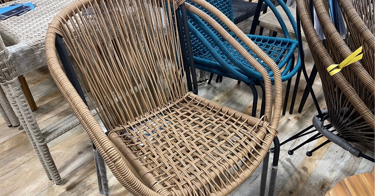 outdoor stacking chair