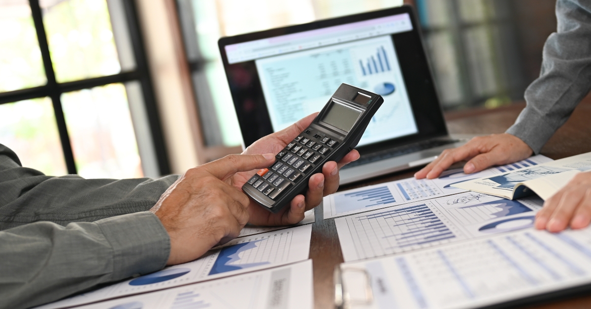 finance manager calculated 