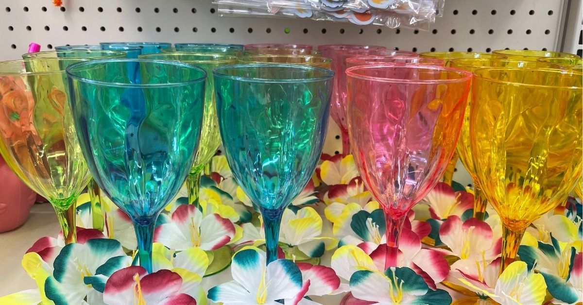 wine goblets with decorative flowers