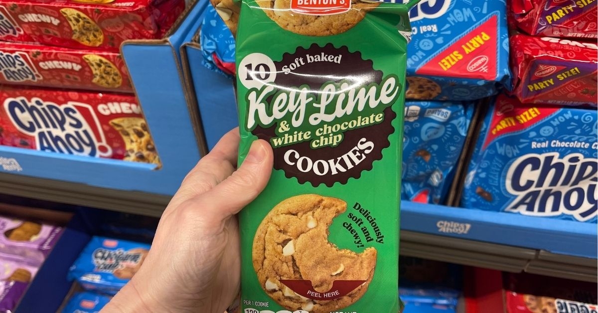 white chocolate chip cookies