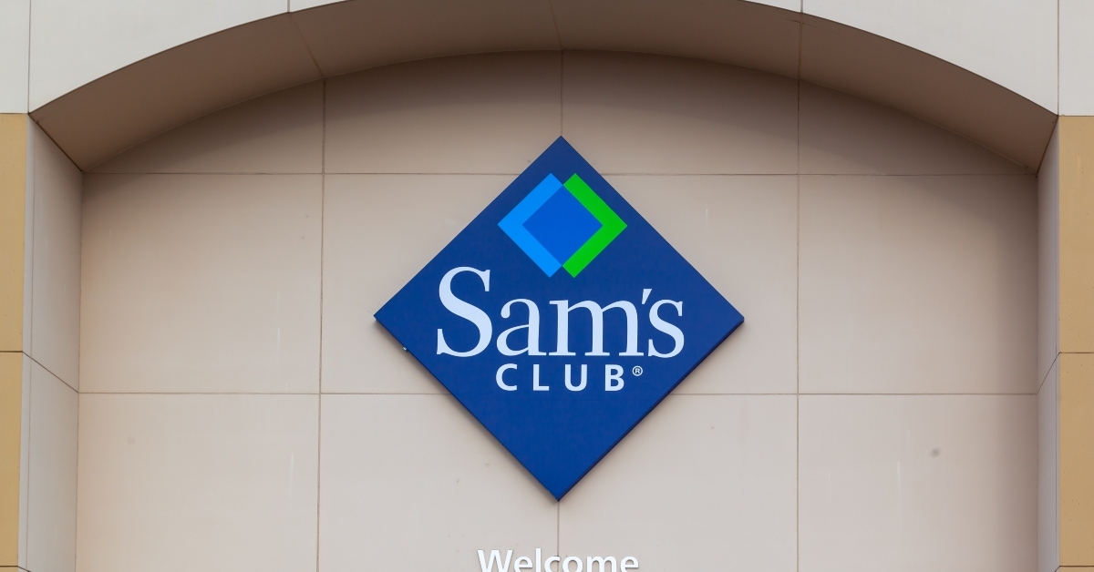 store sign on the building in saint louis