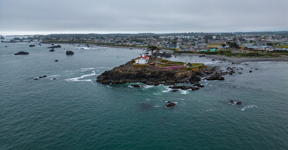 crescent city lighthouse