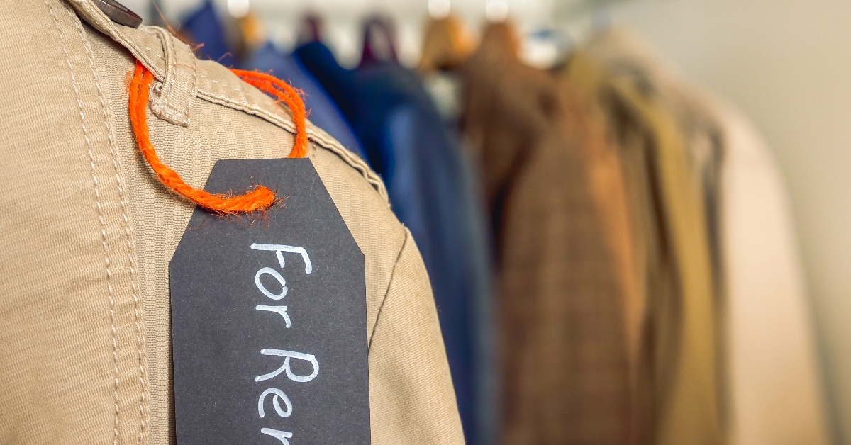 tag on clothes with an inscription for rent