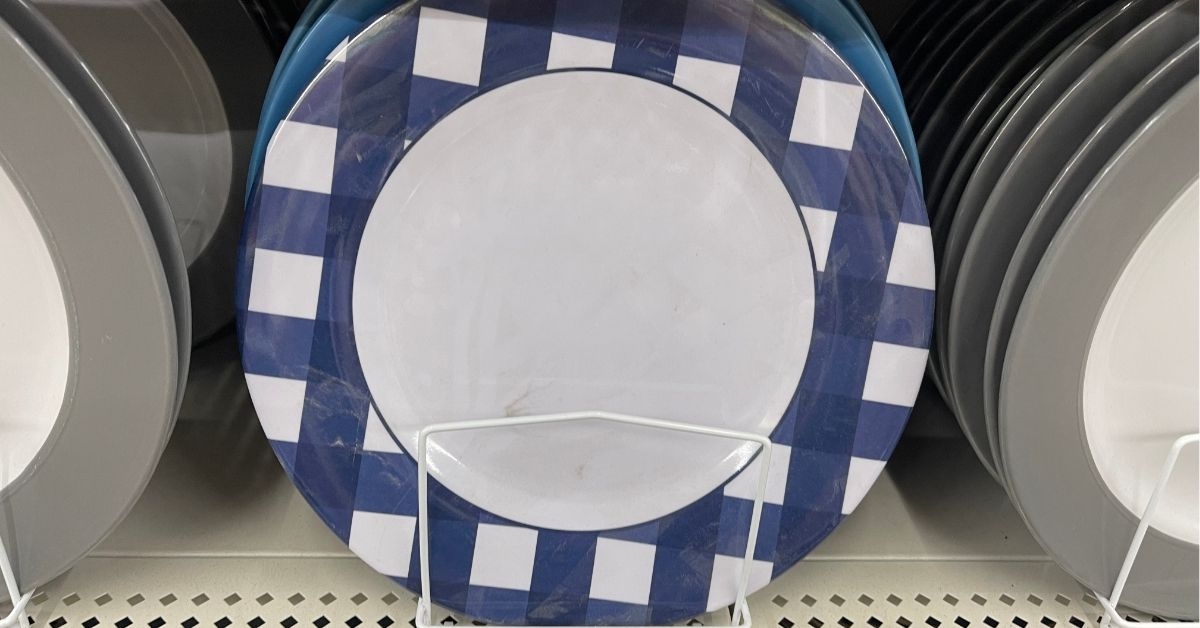gingham dinner plate
