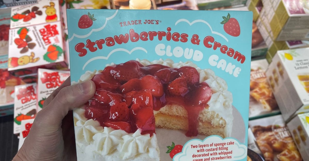 strawberries and cream cloud cake
