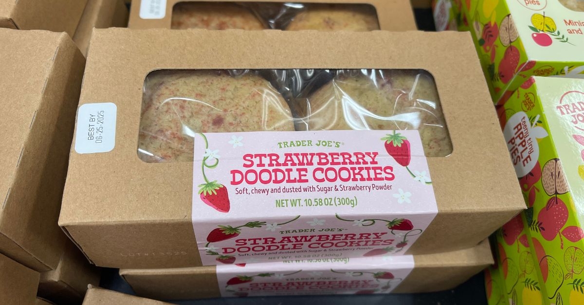 strawberry doodle cookies