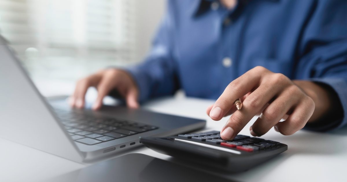 close up businessman hand 