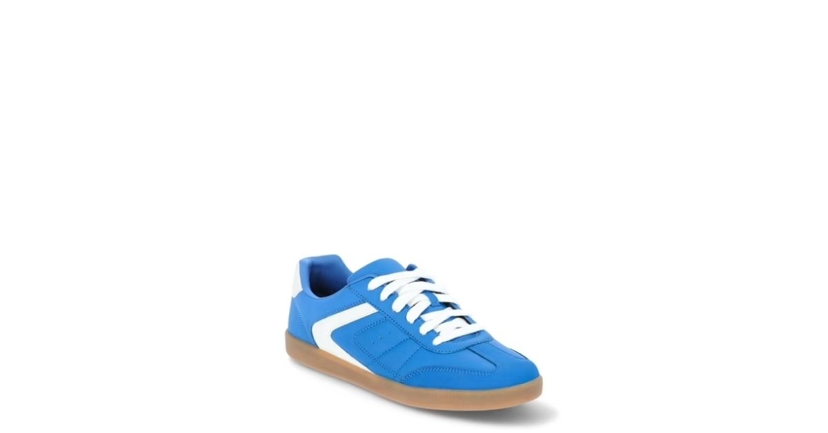 mens no boundaries soccer sneaker